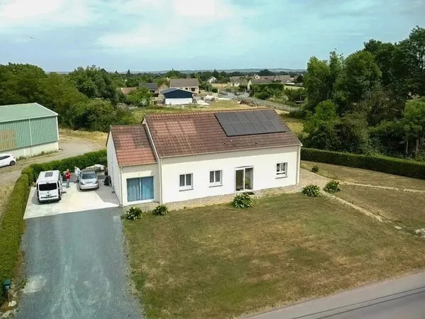 Maison familiale de 125 m² à Beaulon — DPE A — 222 000 € HAI