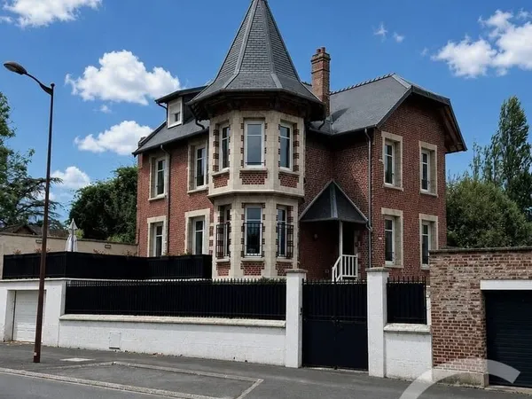 Maison 7 pièces 185 m²