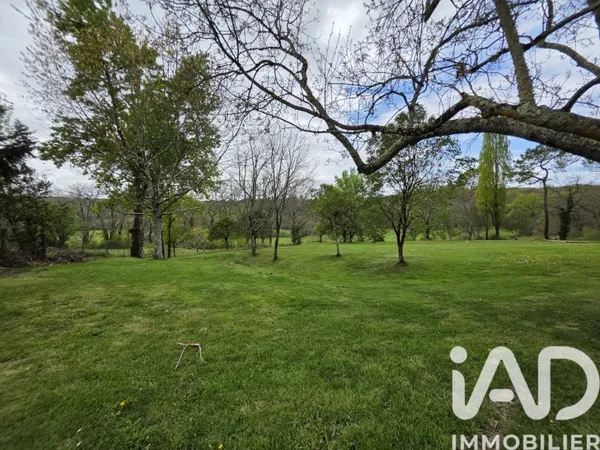Terrain 1742 m²