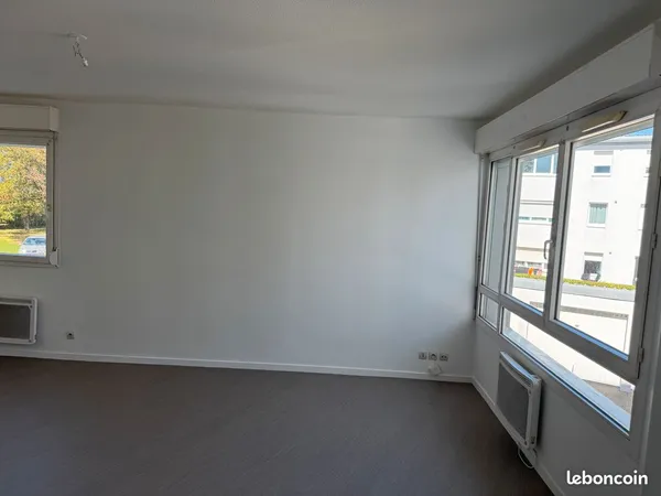 Loue Studio T1 de 34 m² - Nantes - 44300