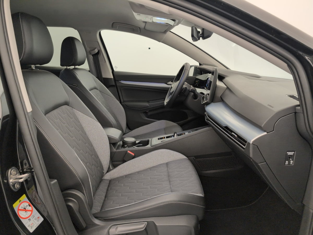 Volkswagen Golf 8 — photo 9