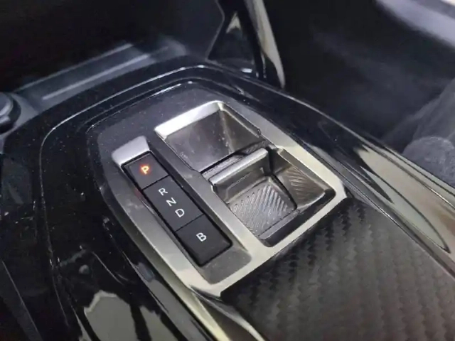 Peugeot 208 electrique 50 kwh 136ch — photo 41