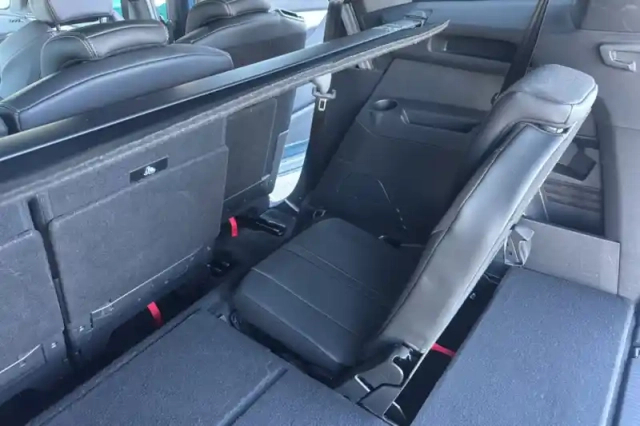 Peugeot 5008 puretech 130ch s&amp;s bvm6 — photo 31