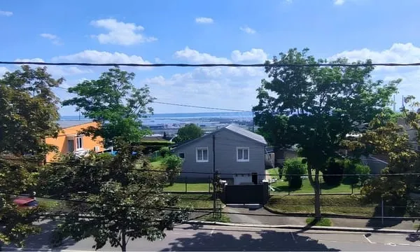 Maison Familiale de plus 170m2 avec Jardin et Garage Secteur