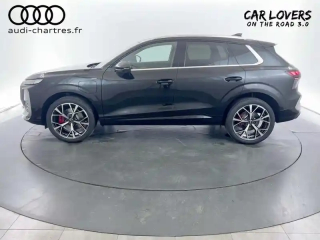 Audi Q3 e-hybrid 272 ch s tronic 6 — photo 2