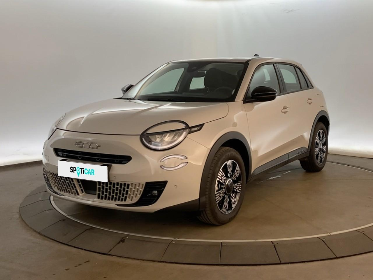 Fiat 600 t-gen 3 1.2 hybrid 145ch edct6 pop — photo 1