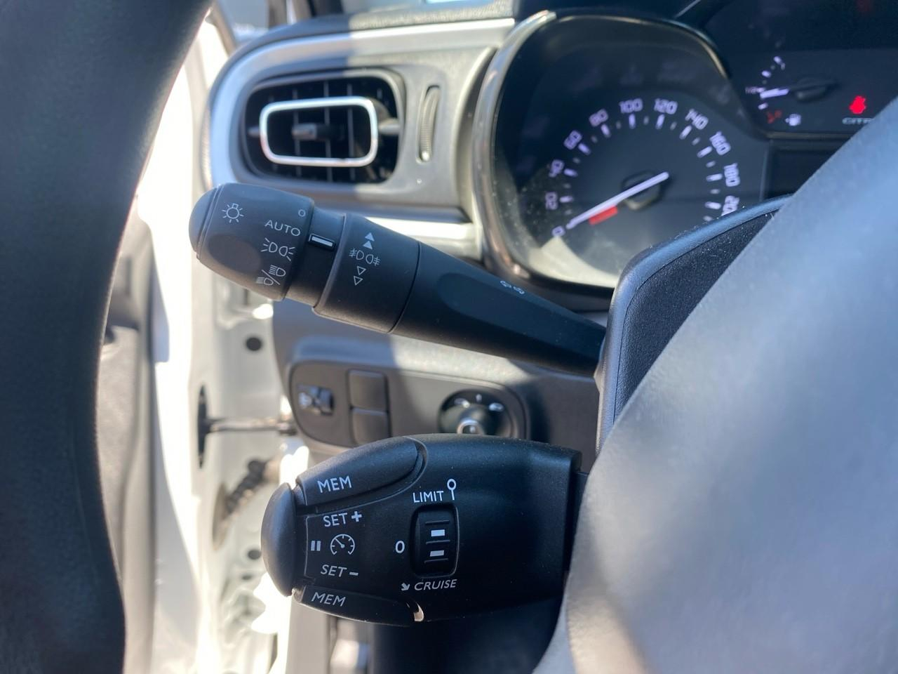 Citroën C3 1.2 puretech 110ch s&s shine eat6 — photo 15
