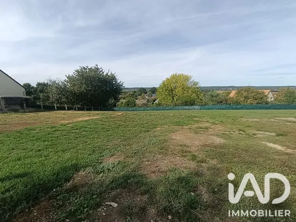 Terrain 677 m²