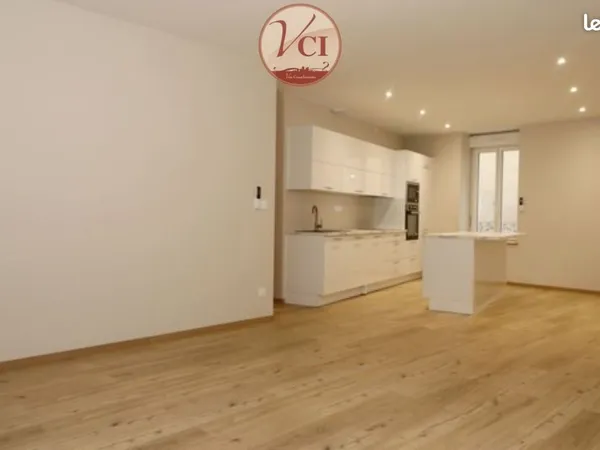 T4 refait à neuf - proche Opéra