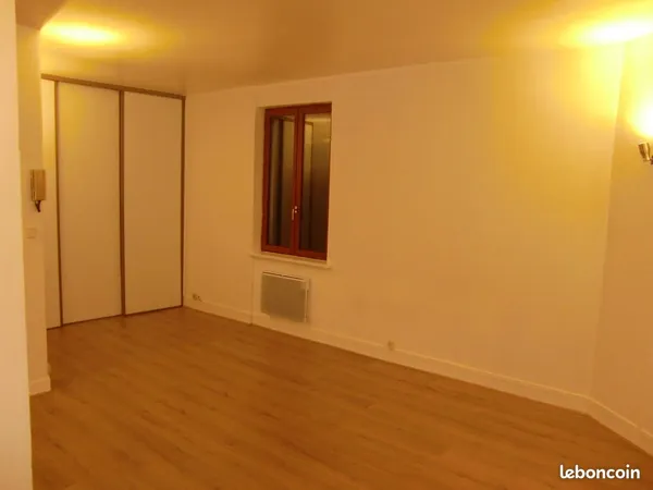 Loue studio 27 m2