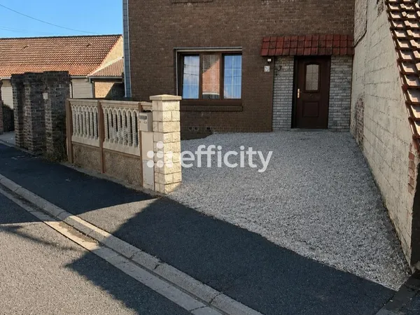 Maison 3 pièces 145 m²