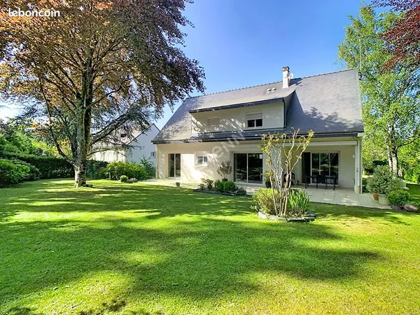 Maison 8 pièces 190 m²