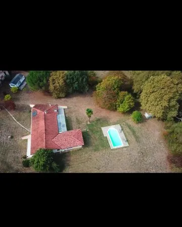 Idéal Projet Gers . Maison d'architecte , piscine, terrain 6980 m2