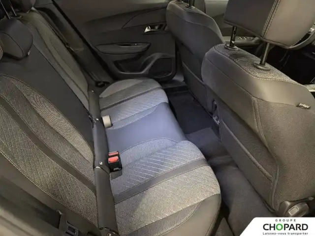 Peugeot 2008 hybrid 145 e-dcs6 — photo 11