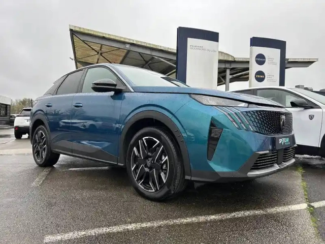 Peugeot 3008 hybrid 136 e-dcs6