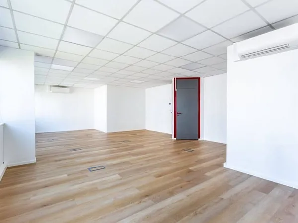 Bureaux 173 m²