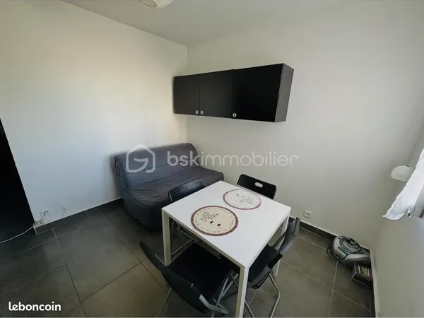 Studio 1 pièce 15 m²