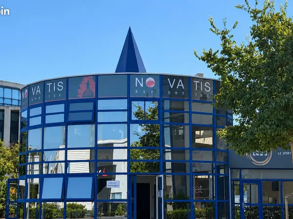 Bureaux 180 m² LA ROCHELLE - Proche mer et port - 480 000