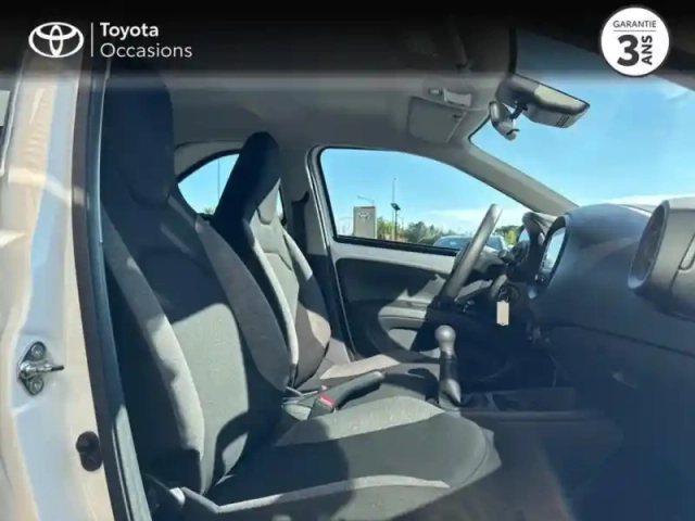 Toyota Aygo X 1.0 vvt-i 72ch active business my23 — photo 6