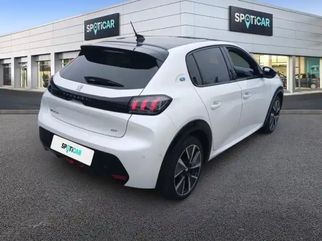 Peugeot 208 electrique 50 kwh 136ch gt — photo 2