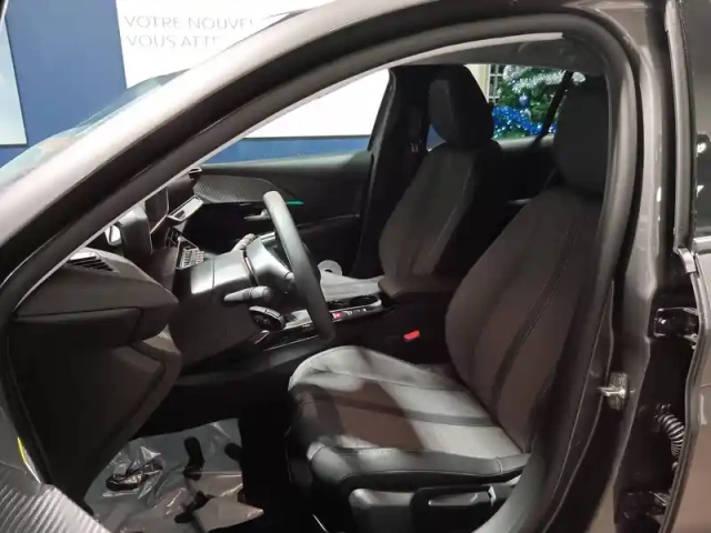 Peugeot 208 puretech 100 s&amp;s bvm6 — photo 4