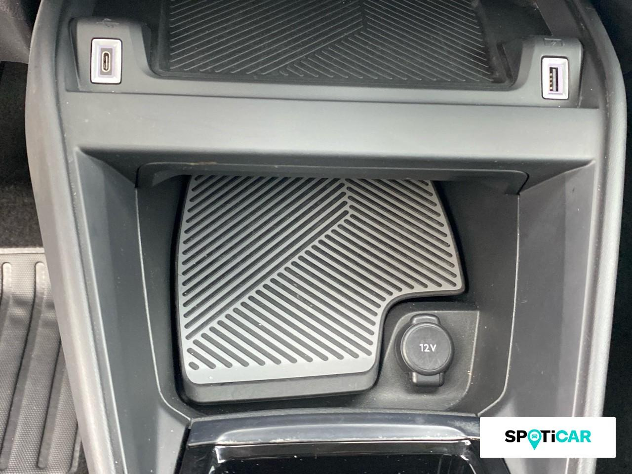 Citroën C4 moteur electrique 136ch (100 kw) feel automatique — photo 16