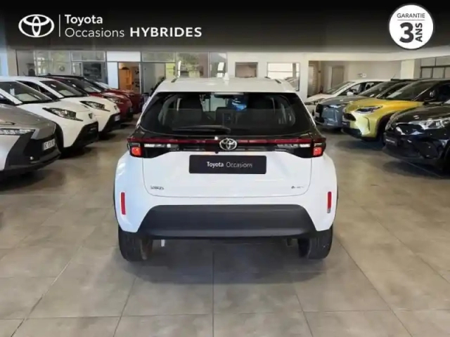 Toyota Yaris cross 116h dynamic mc24 — photo 15