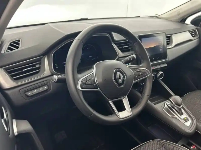 Renault Captur e-tech plug-in 160 — photo 77