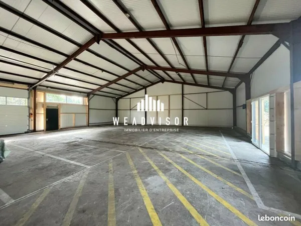 LOCAL D'ACTIVITE 285 m² MONCÉ-EN-BELIN