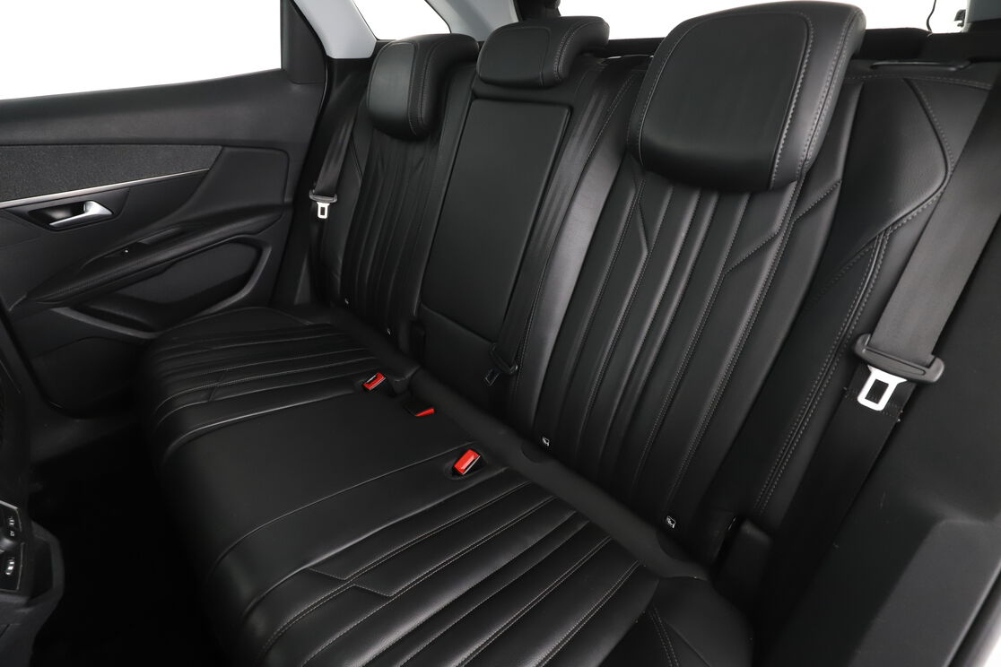 Peugeot 3008 1.2 PureTech Allure — photo 13