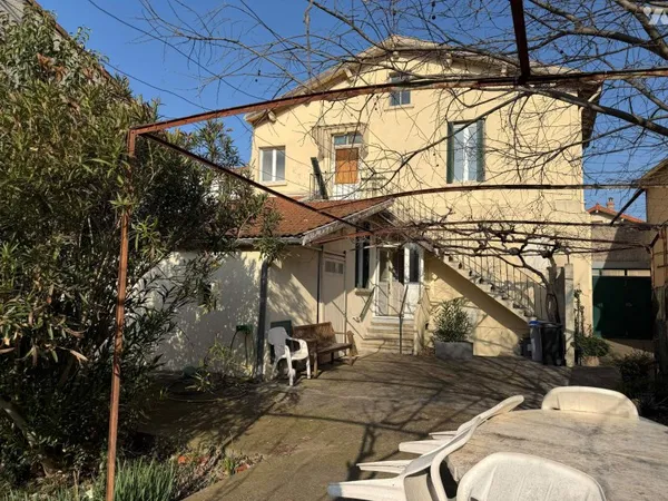 Maison 6 pièces 87 m²