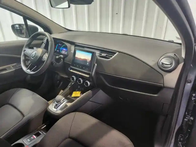 Renault Zoé zoe r110 - 22b — photo 17