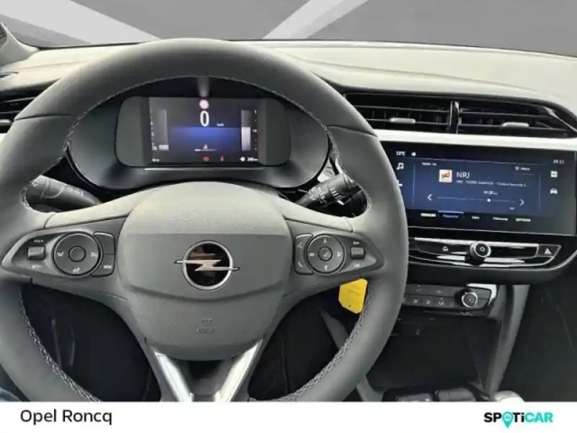 Opel Corsa 1.2 turbo 100ch gs — photo 8
