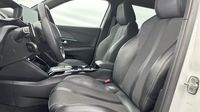 Peugeot 2008 1.2 PureTech 130ch S&S GT EAT8 — photo 9