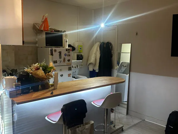 Sous-loue studio -Octobre- 26m² - Les Batignolles