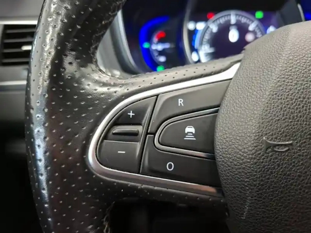 Renault Koleos dci 175 4x4 x-tronic — photo 26
