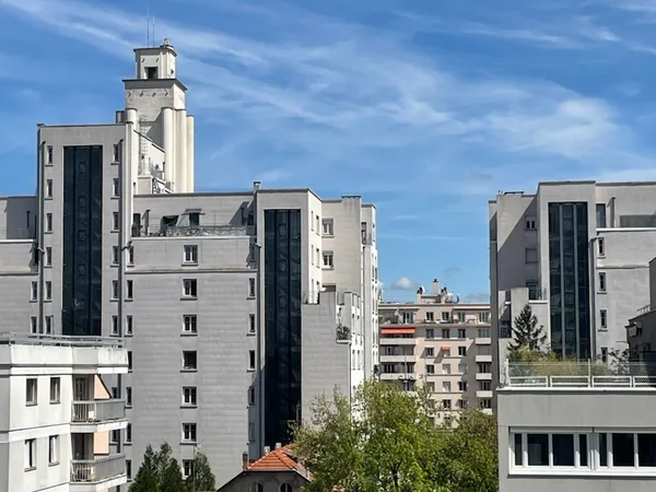 Vends studio 20m² dans une résidence avec tennis