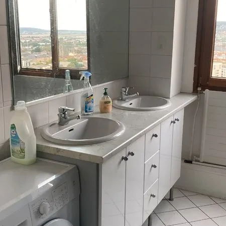 Chambre meublée a proche centre ville et thermes