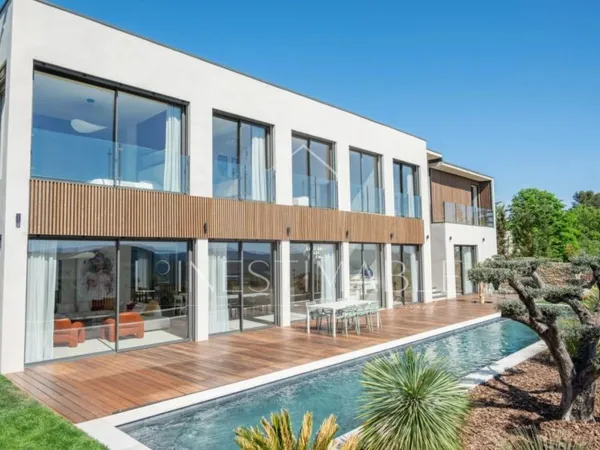 Villa contemporaine, 5 chambres à 10 minutes au nord d'Aix en Pr