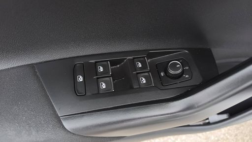 Volkswagen Polo 1.0 TSI 95 - United – 2020 – 103623 km – Essence – Boîte Manuelle — photo 6