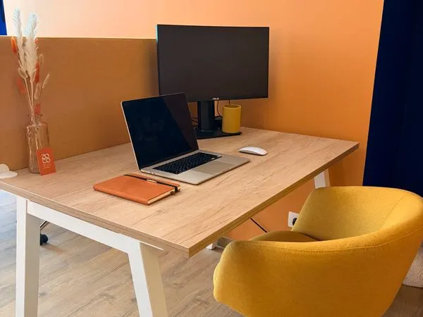 Location bureau poste de travail fixe - centre-ville Perpignan