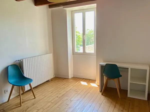 Loue chambres en colocation maison rénovée 150m²
