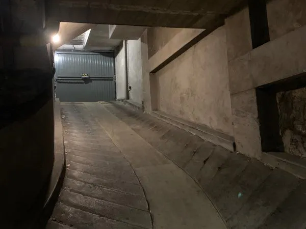 Parking 75012