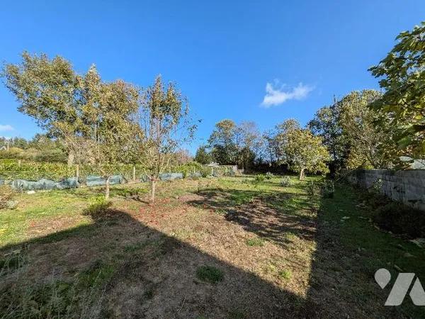 Terrain 661 m²