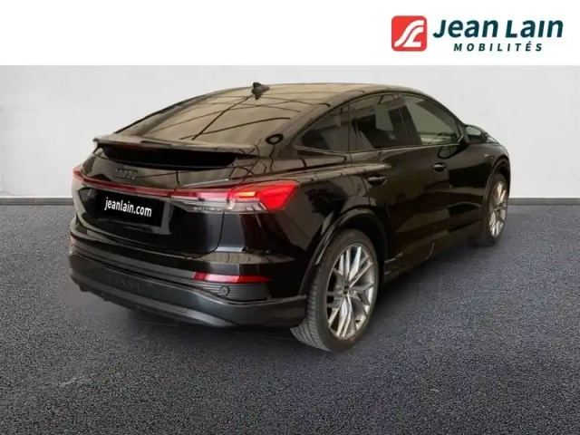 Audi Q4 E-Tron sportback 45 285 ch 82 kwh — photo 5