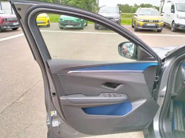Renault Scenic e-tech électrique 220 ch grande autonomie — photo 11