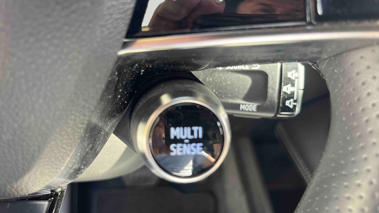 Renault Megane E-Tech EV60 220 ch optimum charge — photo 20