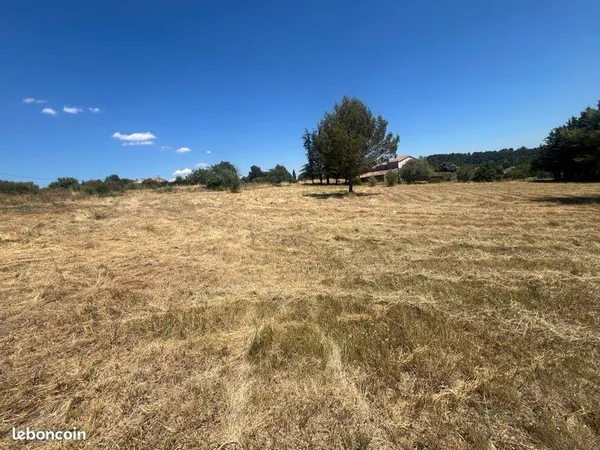 🌳 Terrain constructible de 1 500 m² - Villeneuve-Minervois