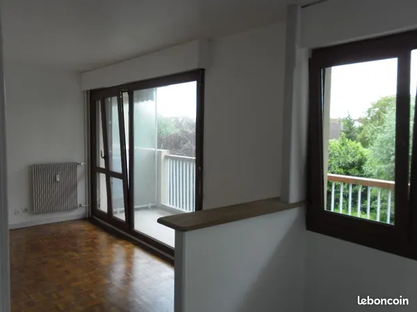 STUDIO - 1 pièce - 27 m2