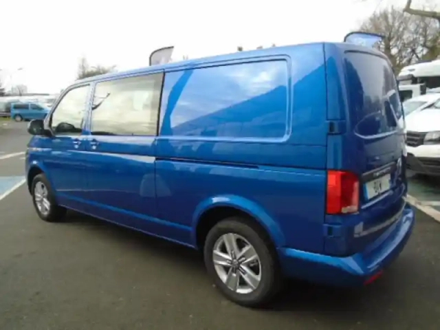 Volkswagen Transporter fg 2.8t l2h1 2.0 tdi 150ch business plus dsg7 — photo 3